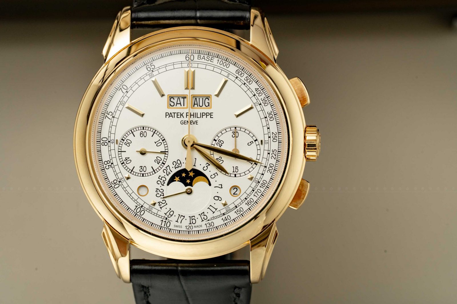 TA LUXURY WATCH